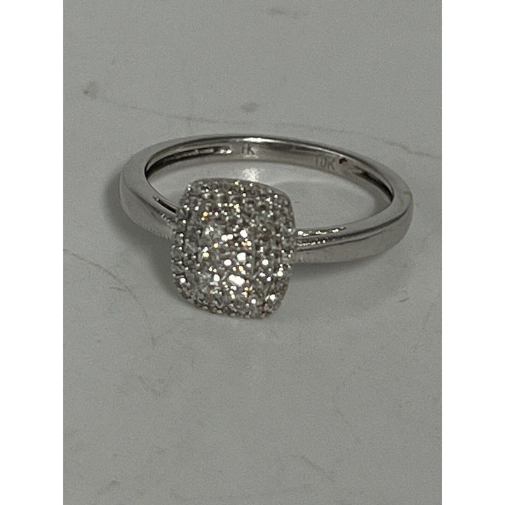 Beautiful 10k White Gold Diamond Ring Size 6.75