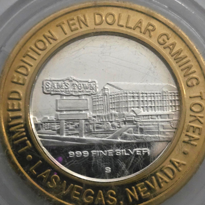 Lot of 4 Sam’s Town Las Vegas $10 Gaming Tokens .999 Silver Centers Vintage