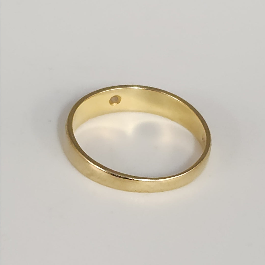 Vintage 14k Yellow Gold Diamond Band Ring Size 4