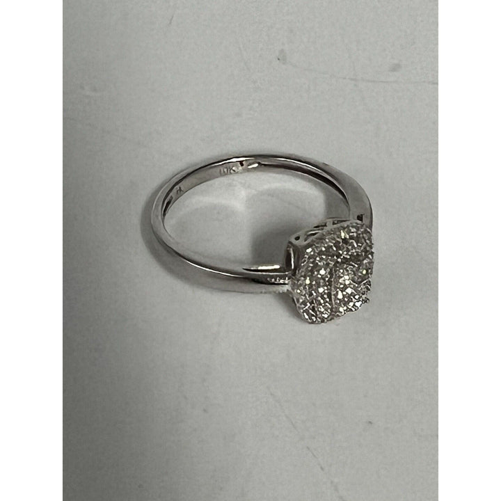 Beautiful 10k White Gold Diamond Ring Size 6.75