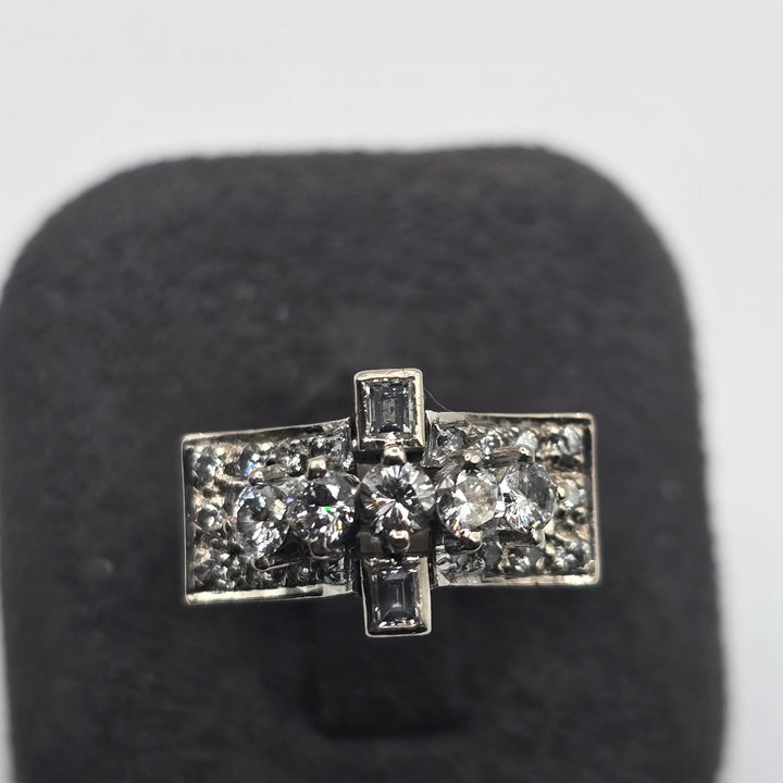 9K White Gold Multi-Diamond Ring Round & Baguette Diamonds Size 5.5