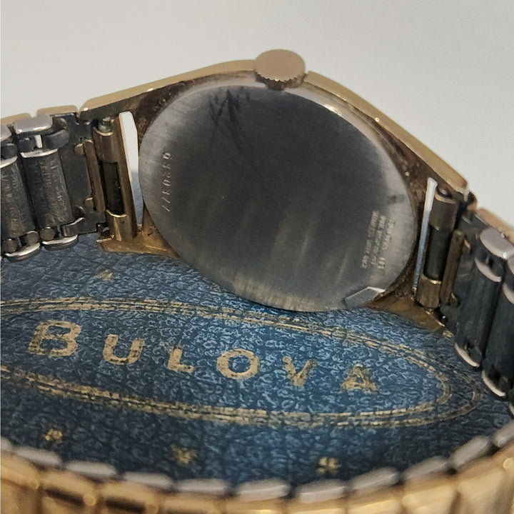 Vintage Bulova senator manual wind watch with small seconds and original box
