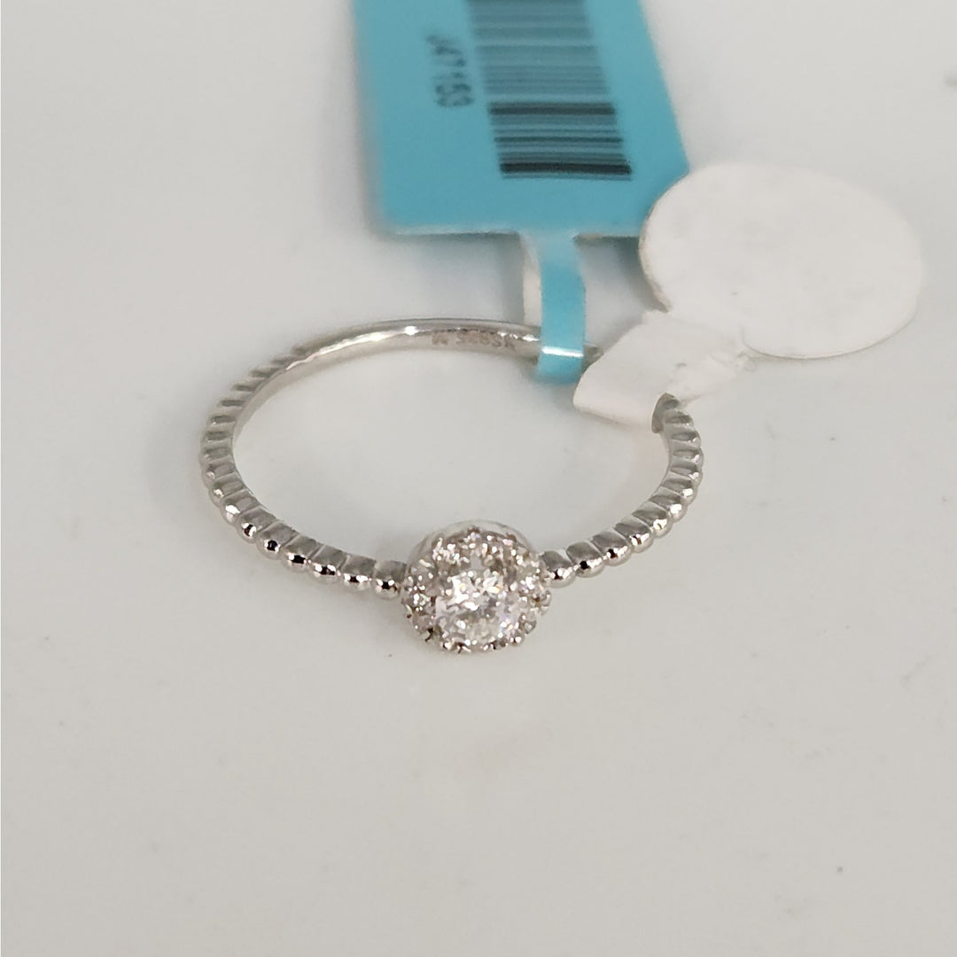 Elegant Sterling  Silver Moissanite Round Brilliant Cut Ring size 9