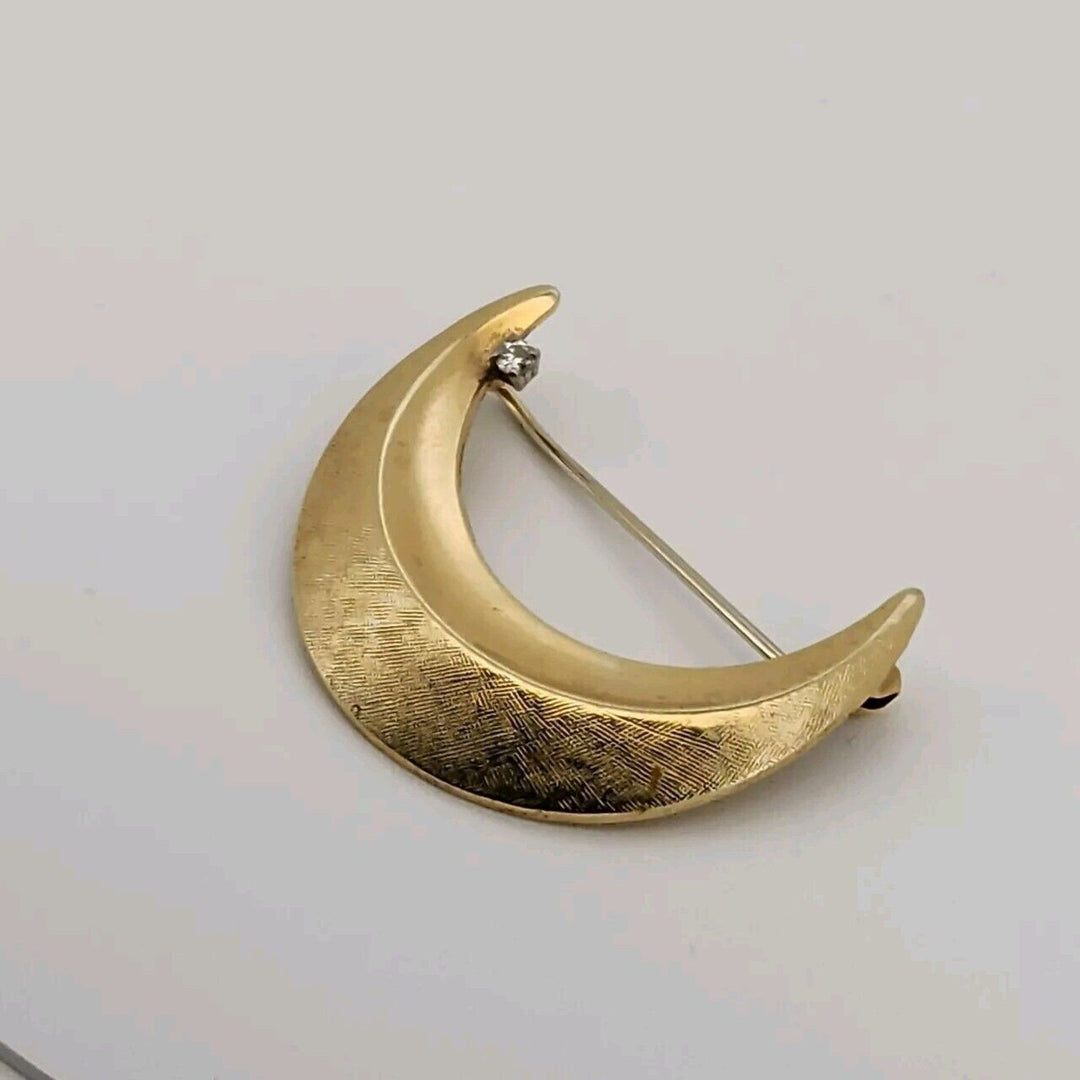 14k Yellow Gold Diamond Moon Pin