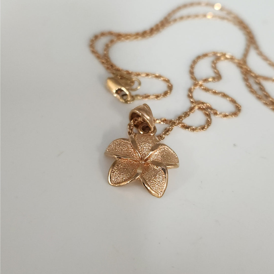 Vintage 14k Rose Gold Italy 18" Rope Necklace with Flower Pendant