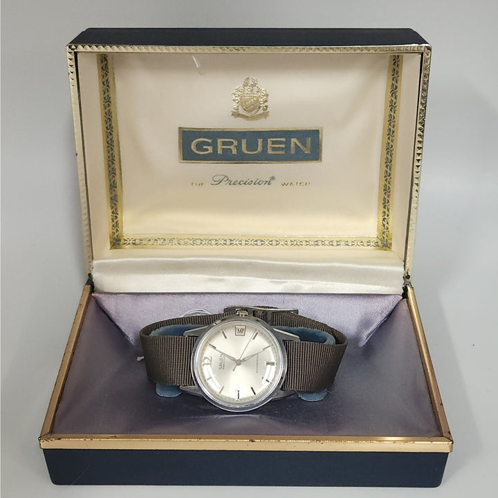Vintage Gruen Precision Men's wrist watch Date 12 o'clock w/Original Box