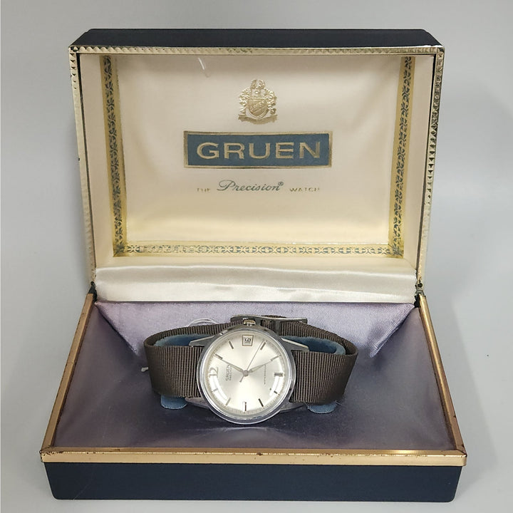Vintage Gruen Precision Men's wrist watch Date 12 o'clock w/Original Box