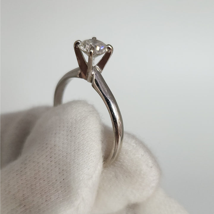 Classic Elegant Setting 14k White Gold 0.65 CT  Natural Diamond Solitaire Ring