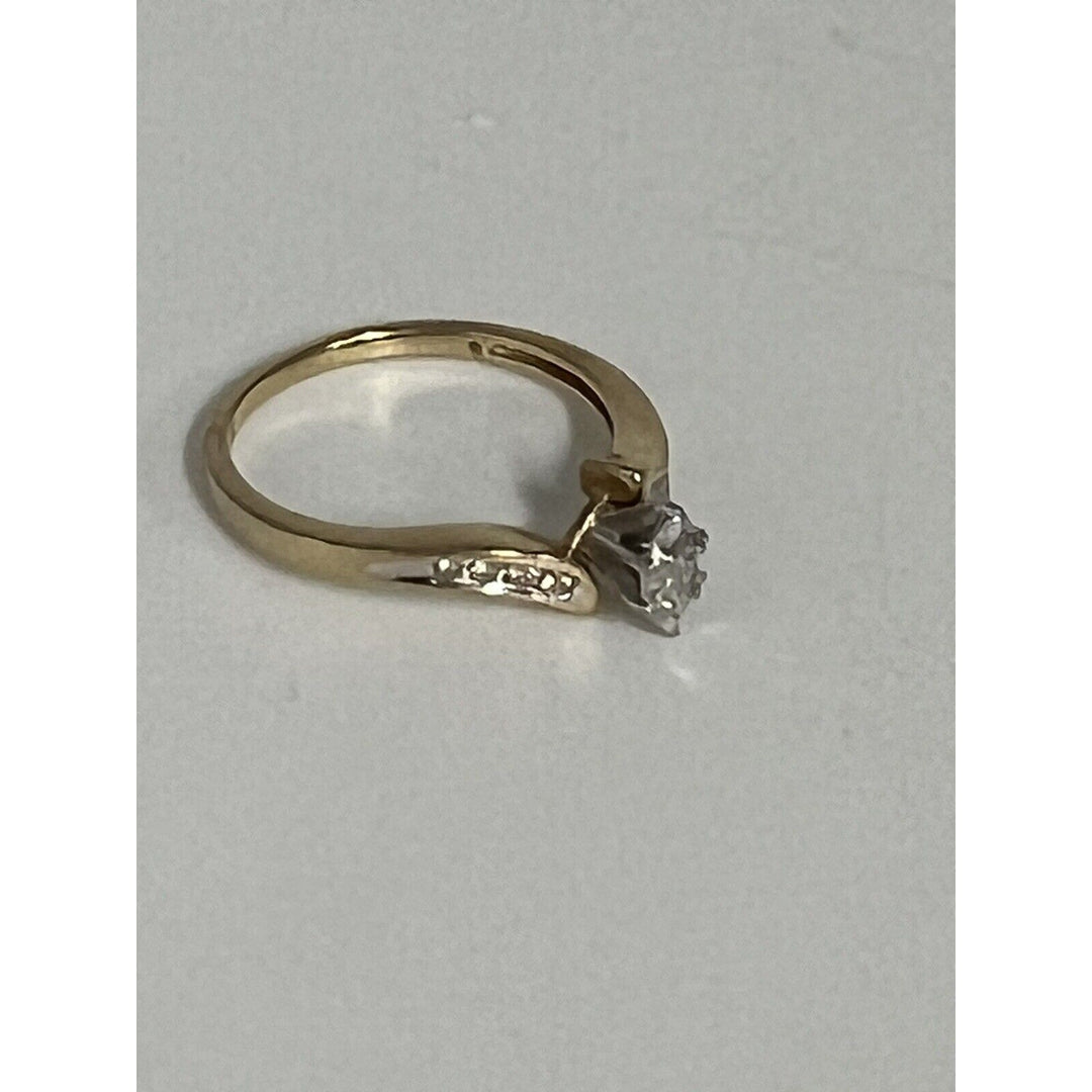 10k Yellow Gold Diamond Ring 2.3g, Size 7