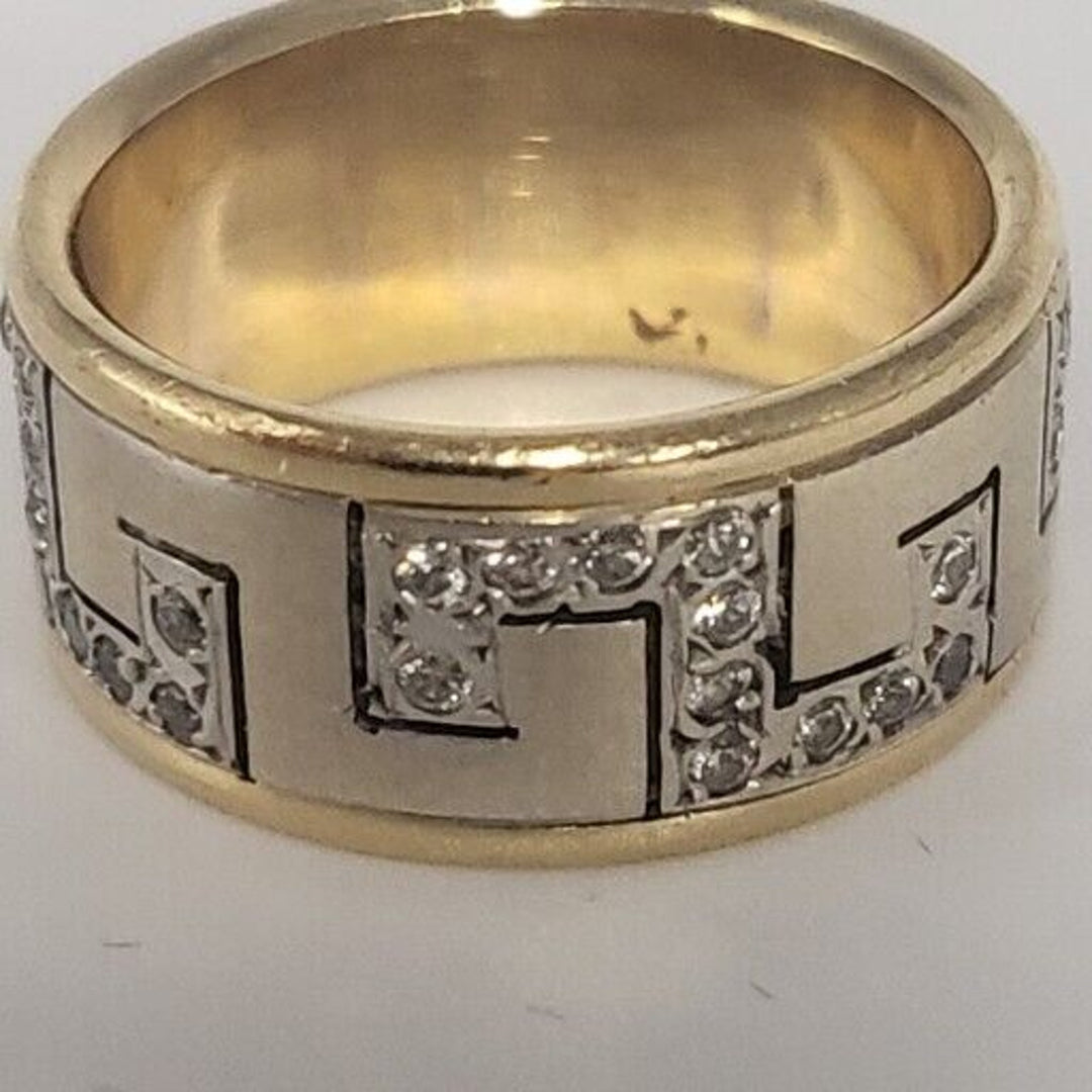 14k Gold & WHITE GOLD GREEK KEY BAND With 7g Of Gold, 8.8MM WIDE SIZE 5.25