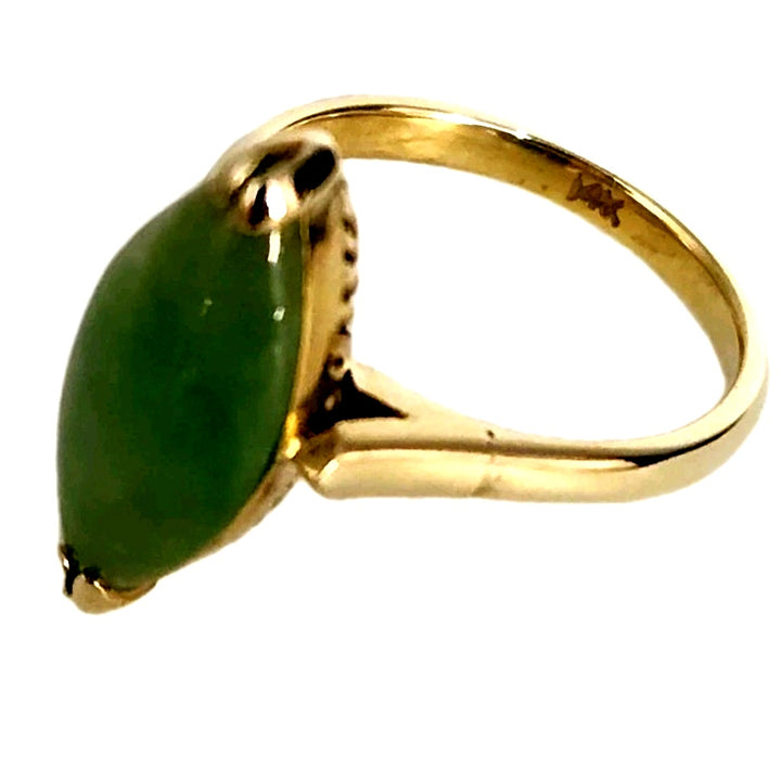 Vintage 14k Yellow Gold Natural Jade Ring Size 5.25