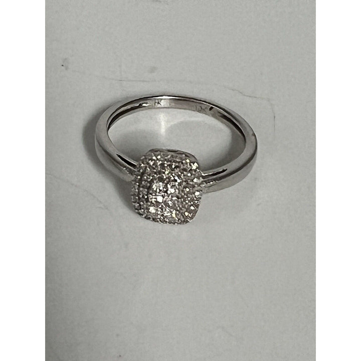 Beautiful 10k White Gold Diamond Ring Size 6.75