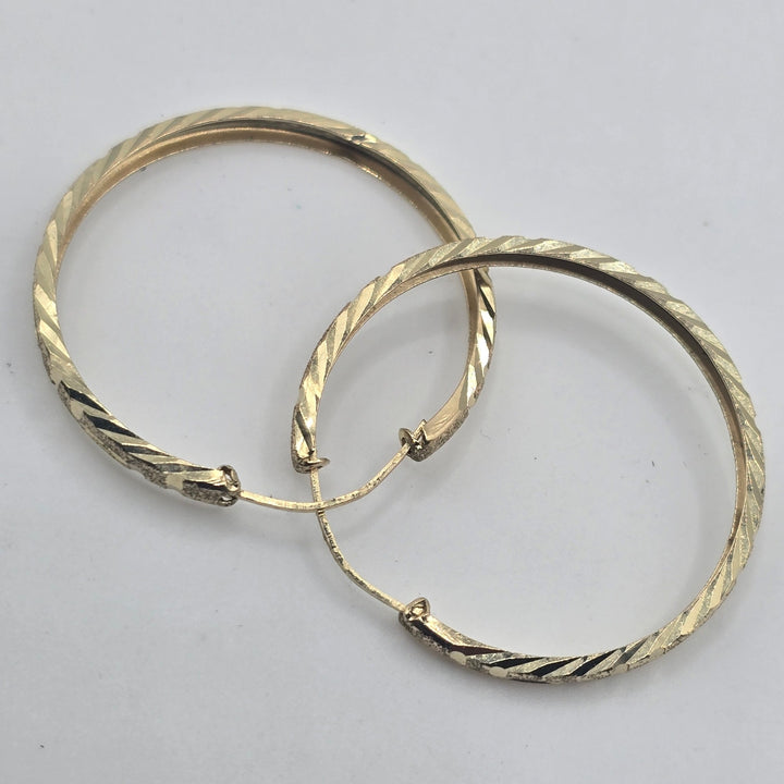 14K Yellow Gold Diamond-Cut Hoop Earrings 2.2g Approx. 1.25"