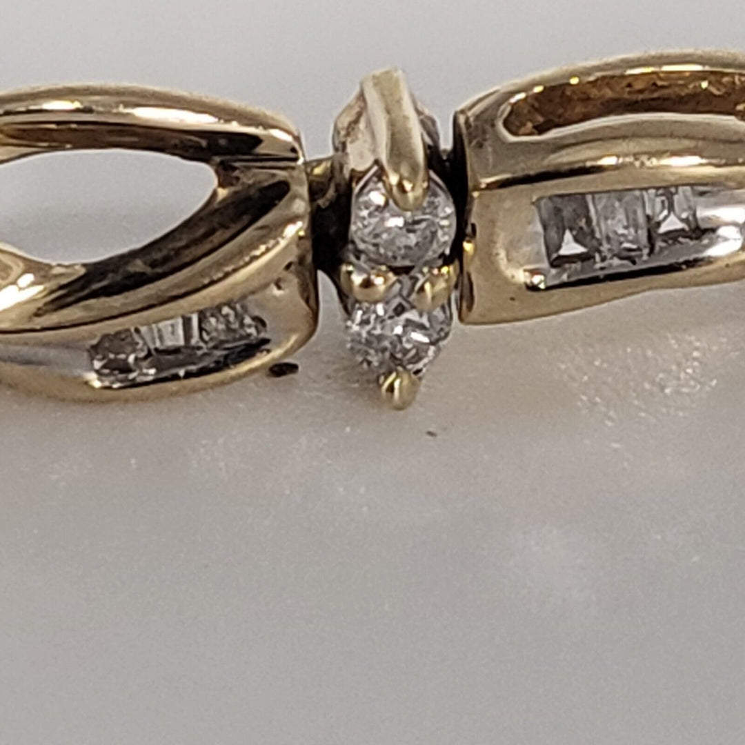 Beautiful 10K yellow gold oval link Diamonds Bracelet 7"