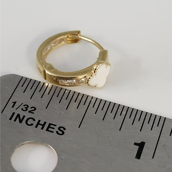 14k Yellow Gold Mother Of Pearl Clover Hoop Earrings With Zirconia Accents