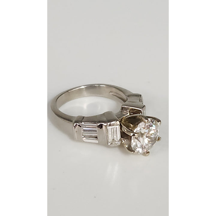Platinum Lab Grown Round Diamond Solitaire Ring IGI Brilliant 2.01 Carat Vs2