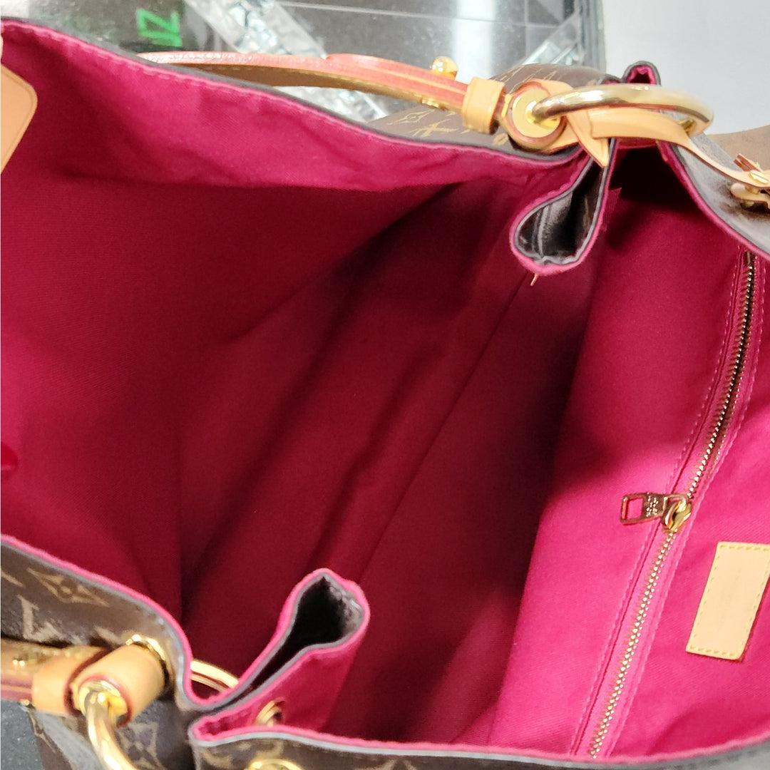 Louis Vuitton Monogram Canvas Shoulder Bag