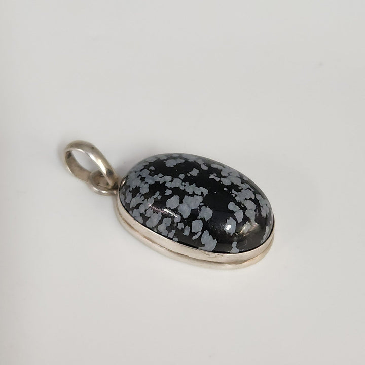 925 Sterling Silver Snowflake Obsidian Oval Pendant
