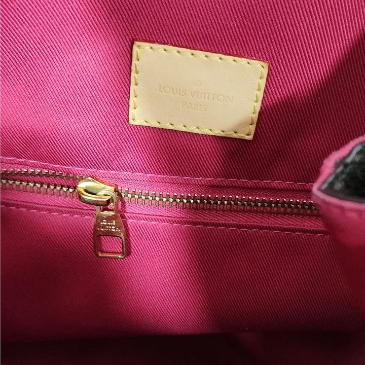 Louis Vuitton Monogram Canvas Shoulder Bag