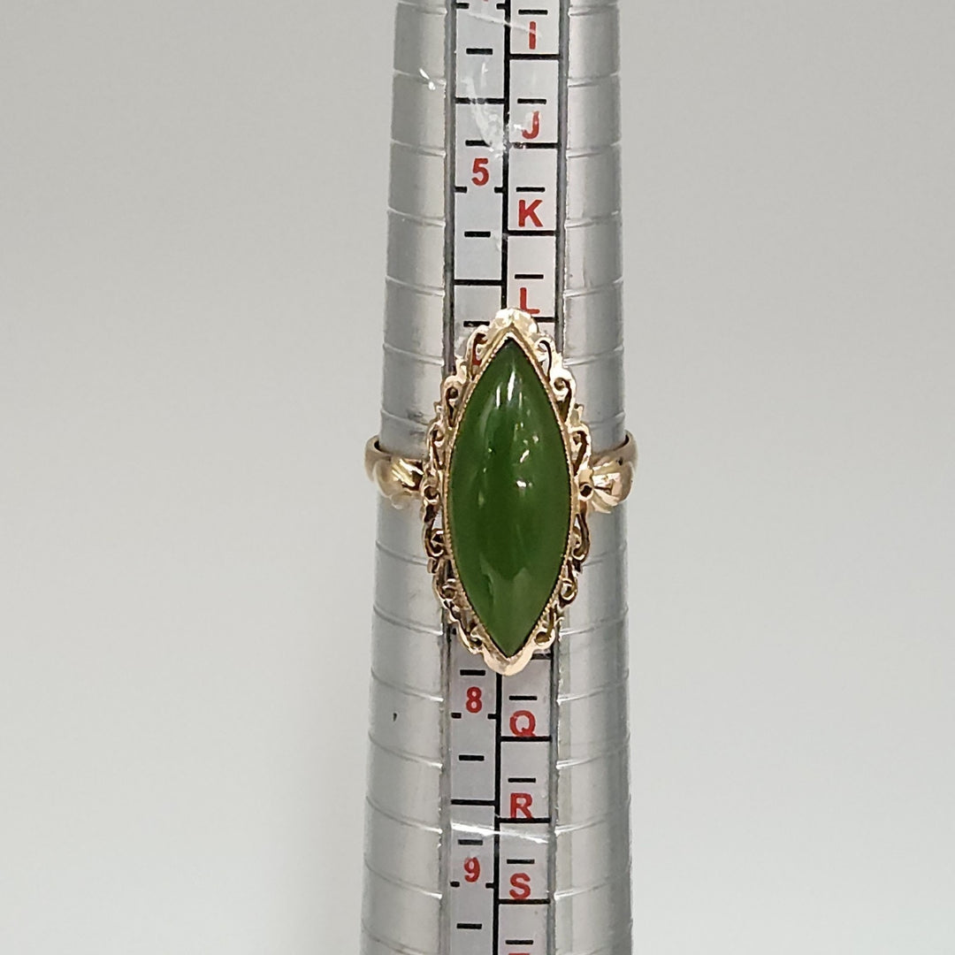 Vintage 14k Yellow Gold Natural Jade Ring Size 6.75