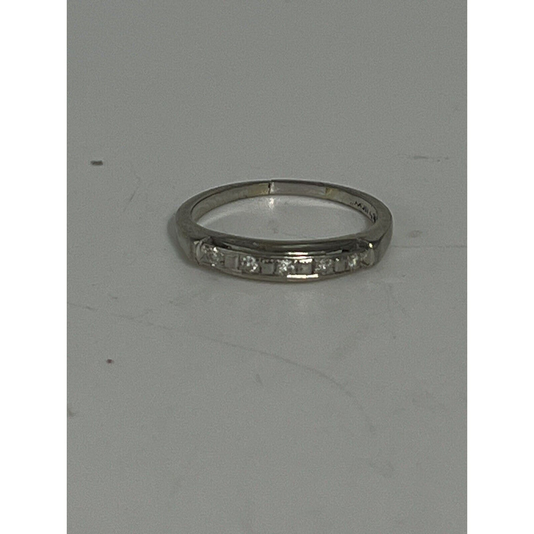 10k White Gold Diamond Band Ring