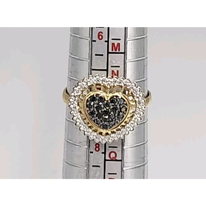 18k Yellow Gold Black &White Diamonds Heart Ring Size 7.25