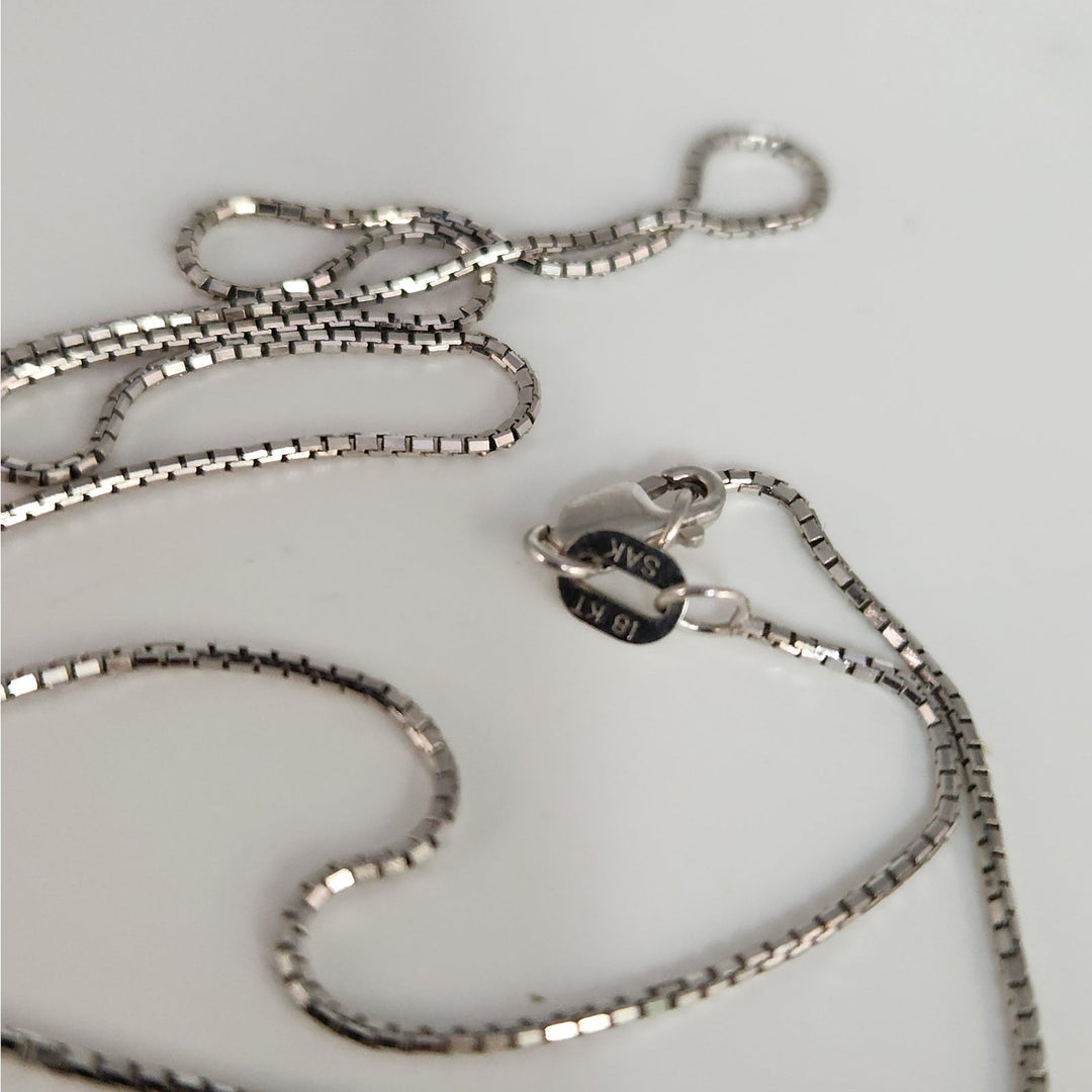 18k White Gold Box Chain Necklace 18"
