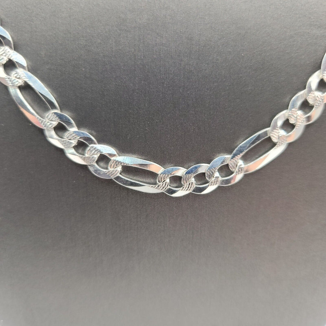 This beautiful 925 Sterling Silver Figaro's Chain Necklace 20" B