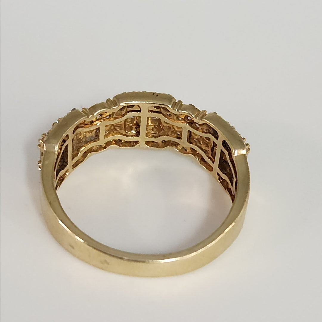 10k Yellow Gold Mult-Row Diamond Cluster Ring Baguette & Round Diamonds Size 10