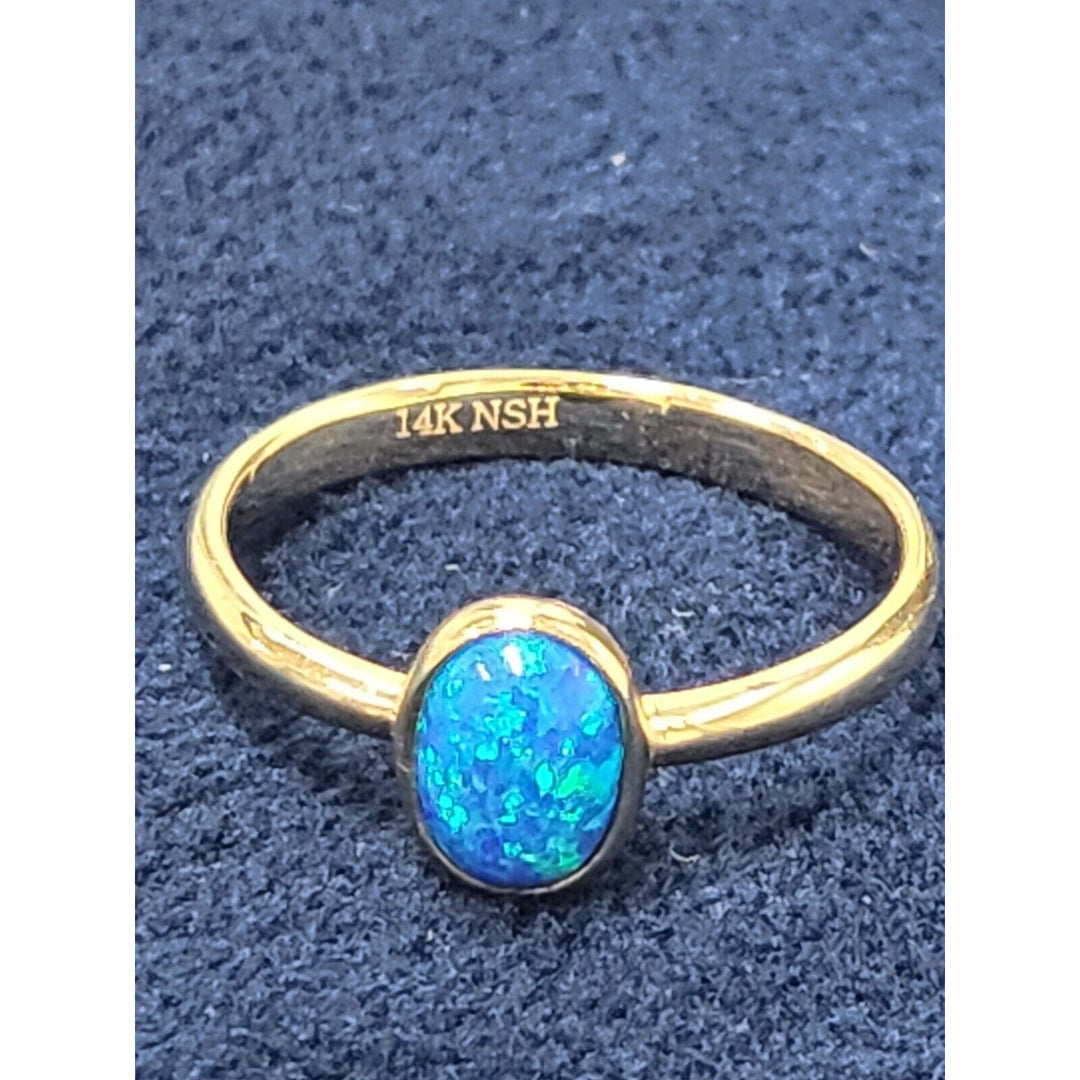 14k Gold Blue Rhinestone Ring 2.2g Of Gold