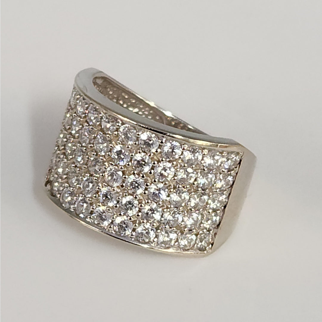 14k White gold wide band cubic zirconia stones Ring Size 6