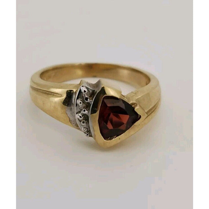 10k Yellow Gold Garnet Triangle Diamond Ring 6.25