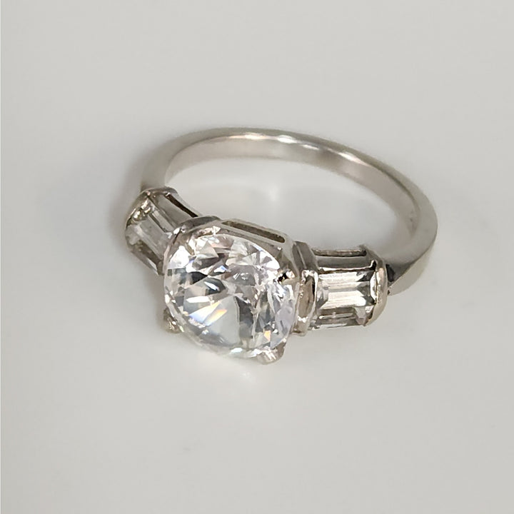 14k White Gold Round Reflex Stone with Baguette Accents size 5.5