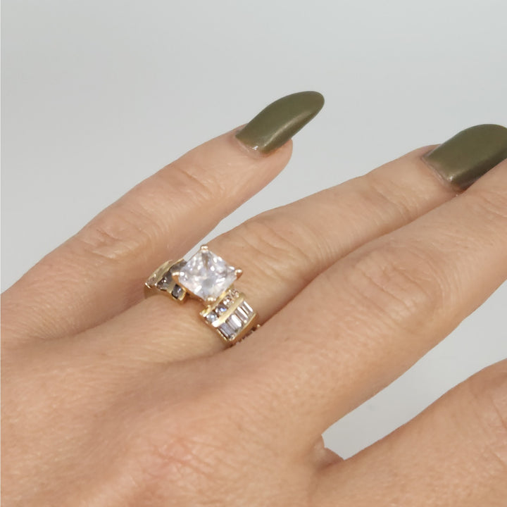 14k Yellow Gold Princess-Cut CZ Ring with Baguette Accents- Size 6