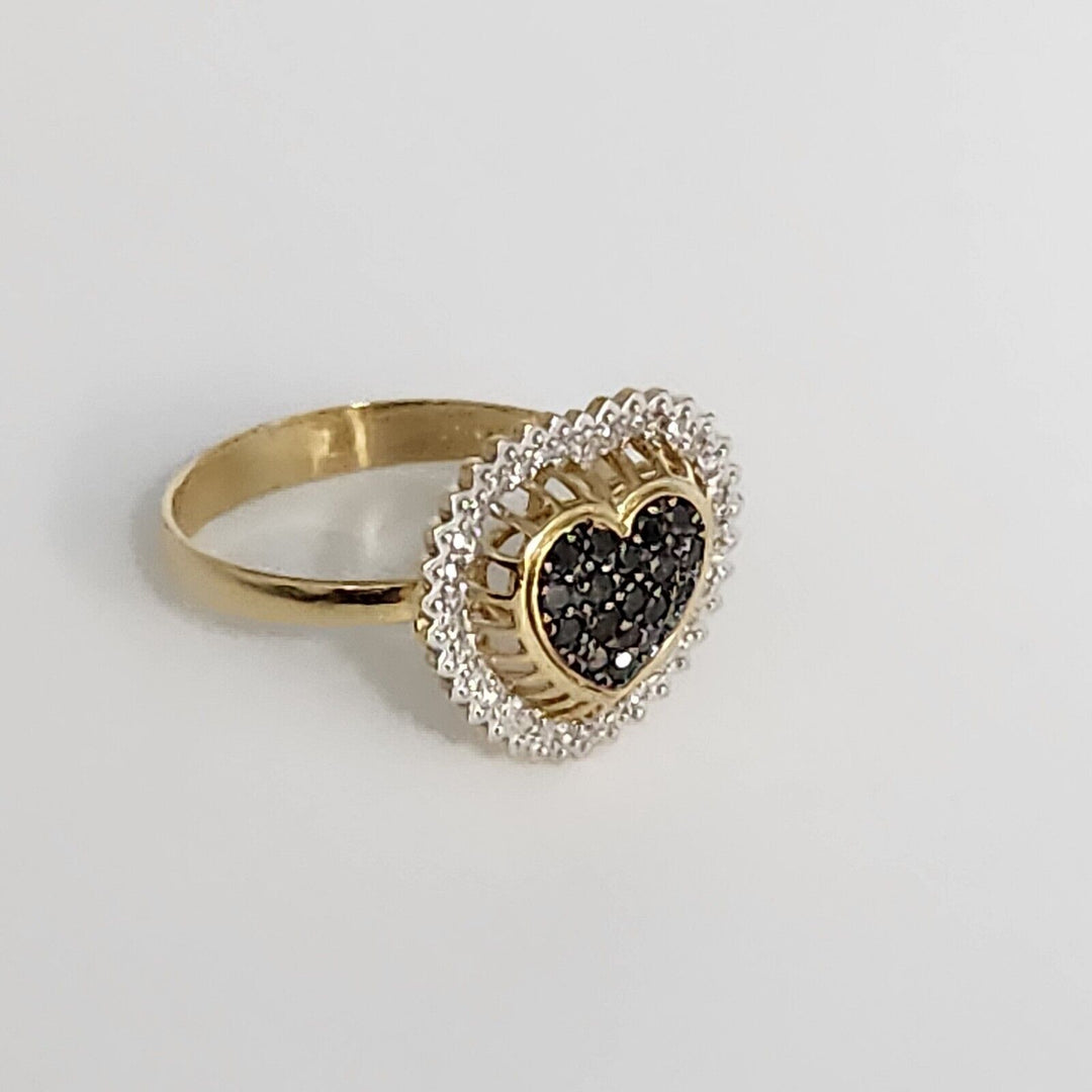 18k Yellow Gold Black &White Diamonds Heart Ring Size 7.25