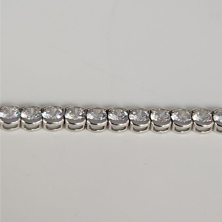 Stunning 14k White Gold Cubic Zirconia Stones Tennis bracelet 7"