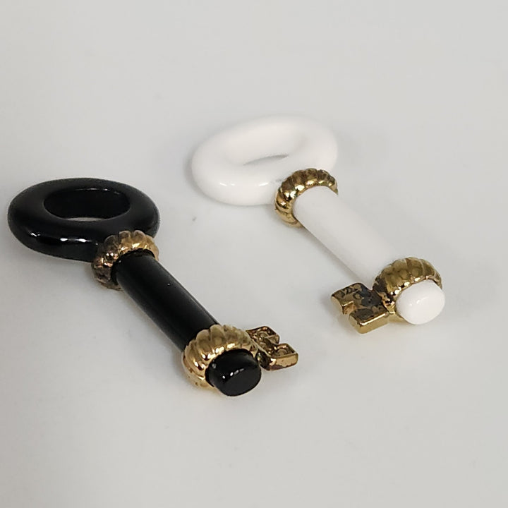 925 Sterling Silver Black And White enamel Key Pendant Set With Gold Tone...