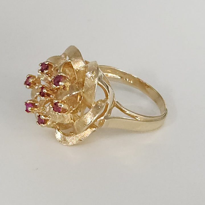14k Yellow Gold Natural Ruby Stunning Floral Design Ring Size 6.5