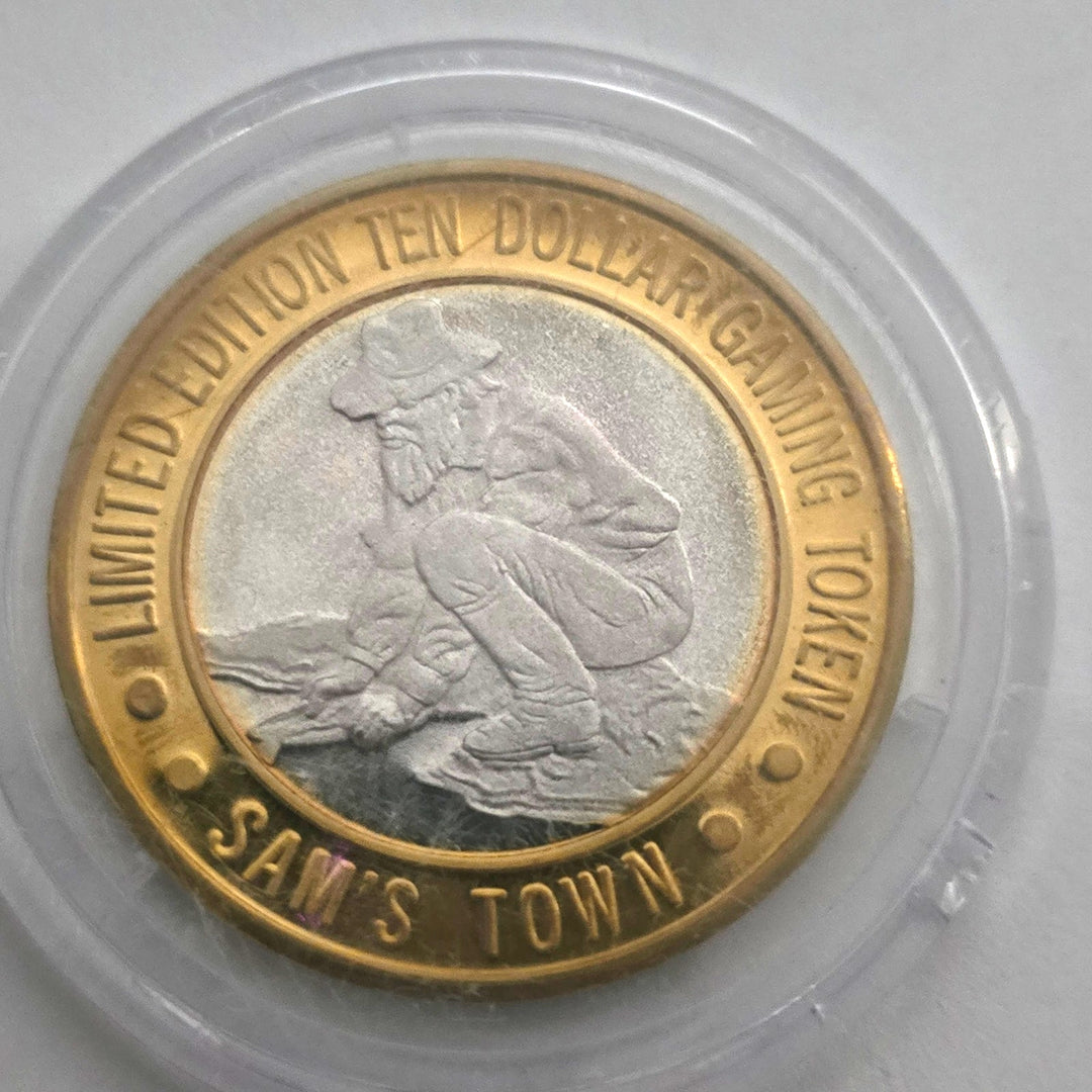 Lot of 4 Sam’s Town Las Vegas $10 Gaming Tokens .999 Silver Centers Vintage