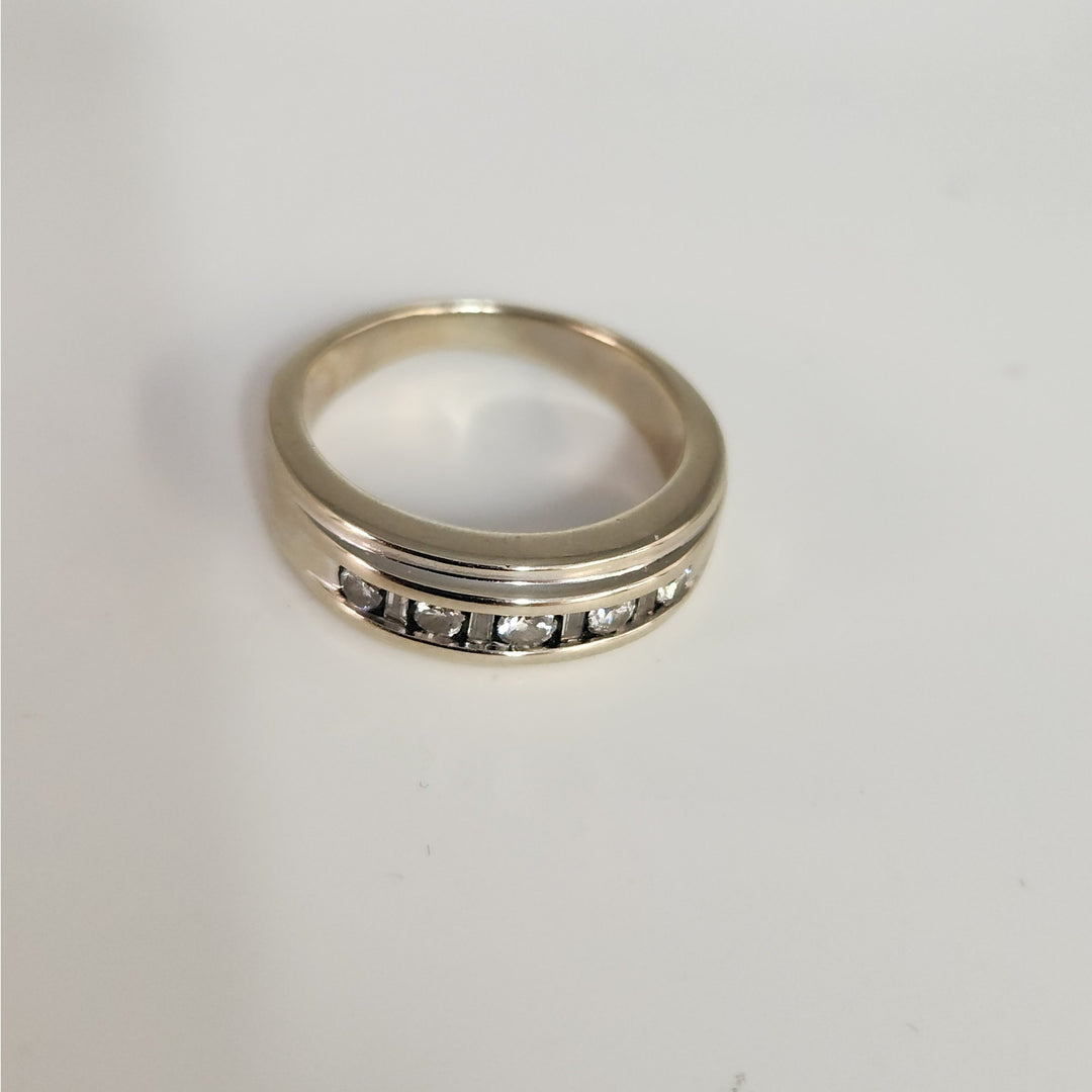 14k White Gold Diamond Band Ring size 9.25