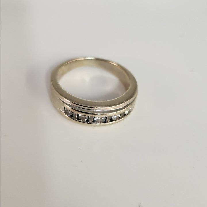 14k White Gold Diamond Band Ring size 9.25