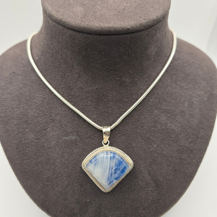 925 Sterling Silver Snake Chain & Pendant 18" 21g Blue Stone