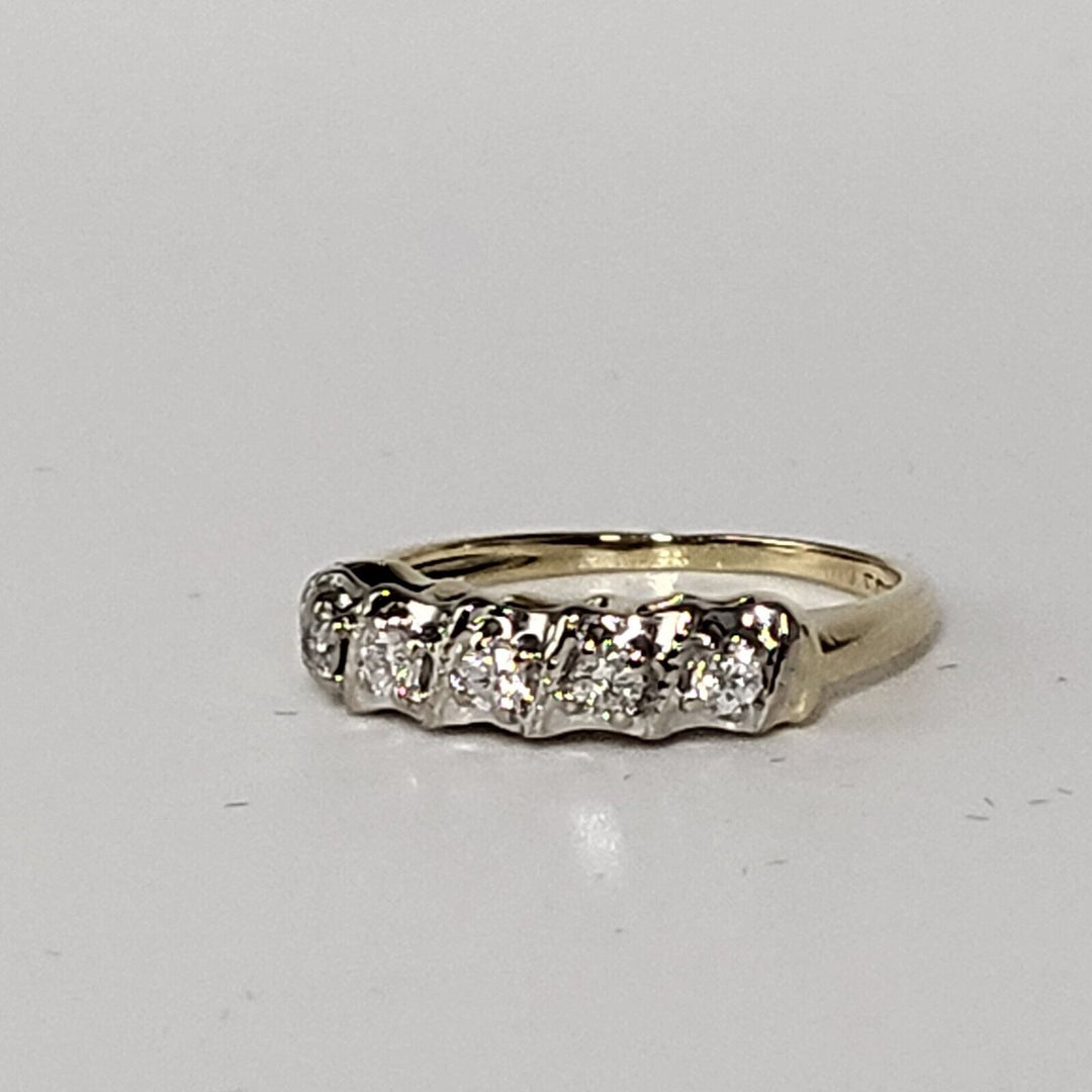 10k Yellow Gold Five Sparkling Diamonds With Total Weight 2.1g, Size 4