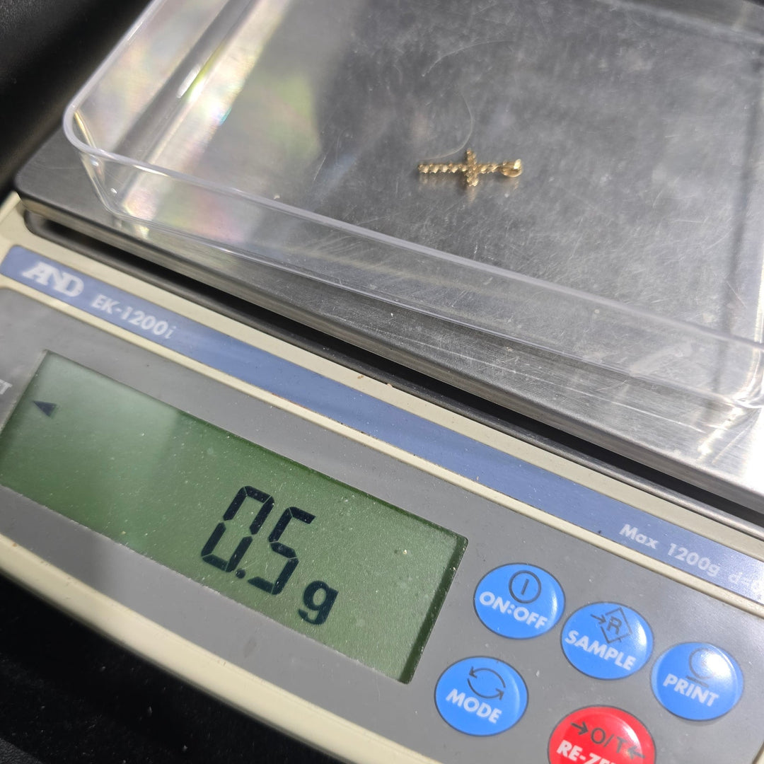 14K Yellow Gold Diamond Cross Pendant 0.5g