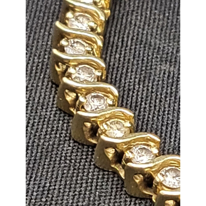 14k Yellow Gold Diamond Tennis bracelet With 15.3g Of Gold