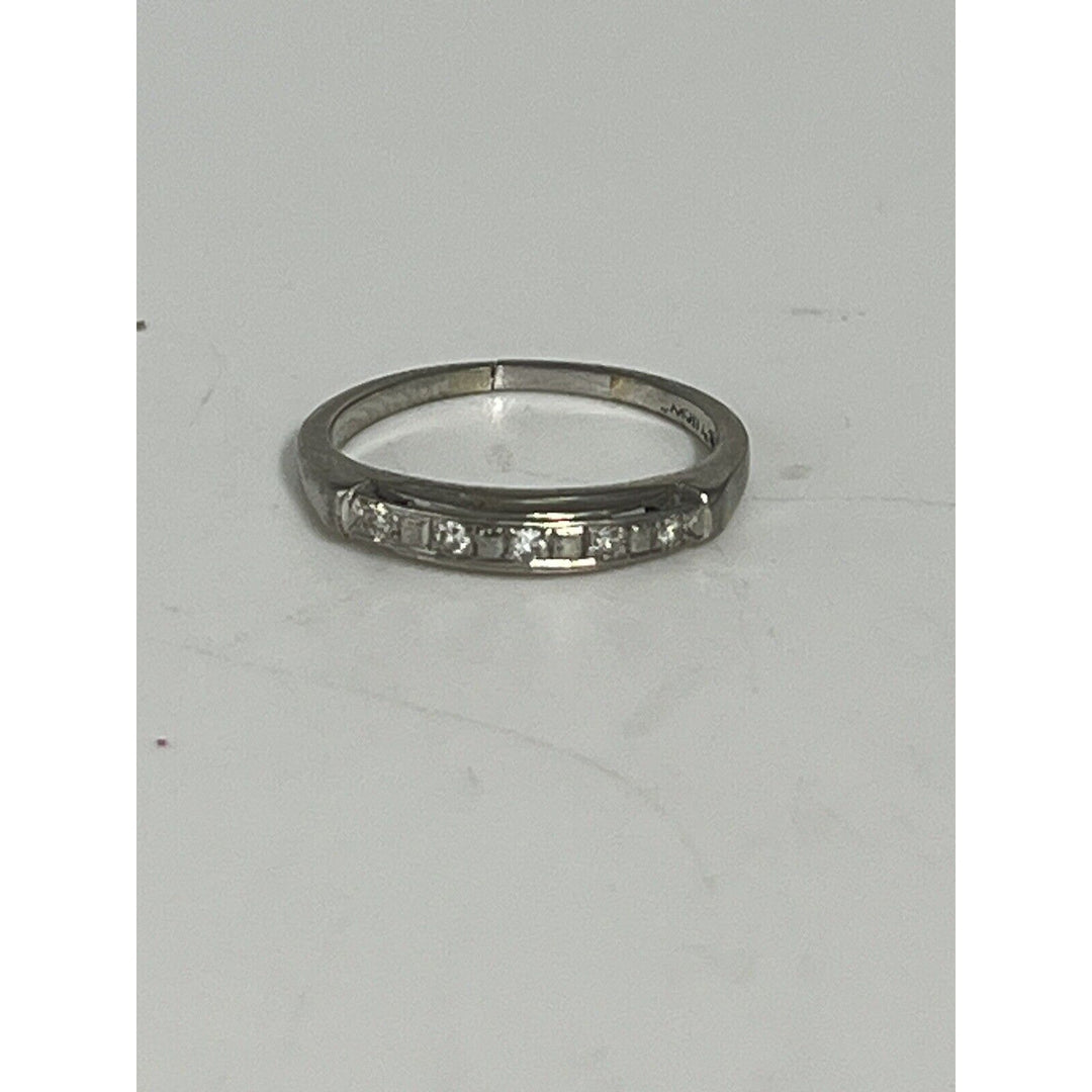 10k White Gold Diamond Band Ring