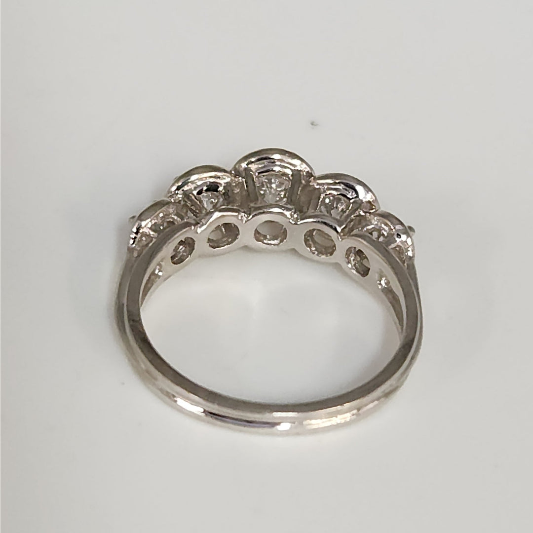 14k White Gold Diamond Five Stone Ring Size 6