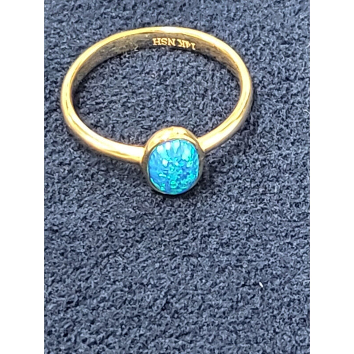 14k Gold Blue Rhinestone Ring 2.2g Of Gold