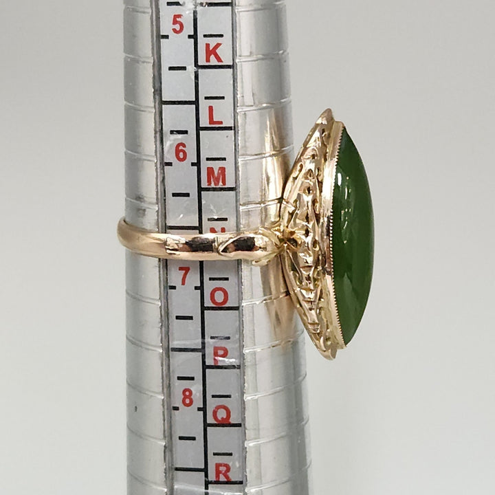 Vintage 14k Yellow Gold Natural Jade Ring Size 6.75