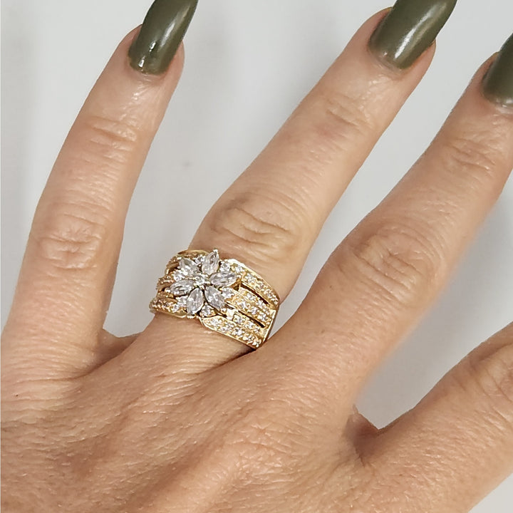 14k Yellow Gold CZ Floral Cluster Ring Size 6